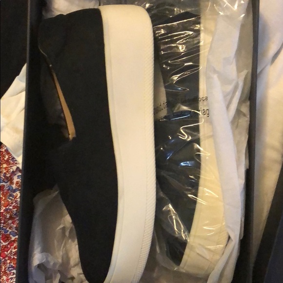 Steven maddens brand new size 5 1/2 - Picture 1 of 3